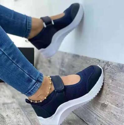 China Cushioning Soft Women's Walking Shoes Wholesale Fashion Women's Casual Shoes for sale