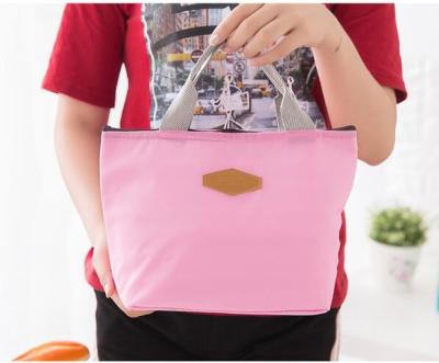 China Eco Friendly Thermal Lunch Tote Premium Quality Oxford Fabric For All Seasons for sale