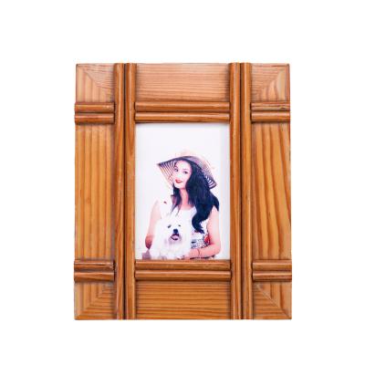 China Handmade hotel photo frame, wooden photo frame for living room for sale