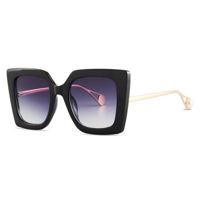 China New Type Pc+metal Glass Sunglasses Interesting Price UV400 New Luxury Sunglasses 2021 for sale