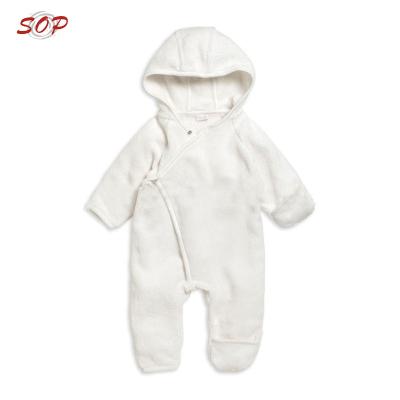 China Unisex 100% Baby Long Sleeve Cotton 18 Months Baby Bodysuit White Romper Hoodies for sale