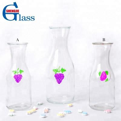 China Wholesale Hot Selling Viable Clear Water Oil Dispenser Beverage Jar Low Price Durable Glass Storage Bottle 750ml for sale