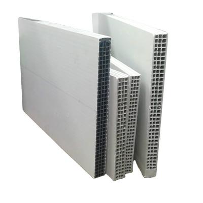 Chine GETO Traditional Hollow Plastic Formwork For Gray Black Concrete Column Reuse 60 Times Formwork Factory Building Plastic Formwork à vendre