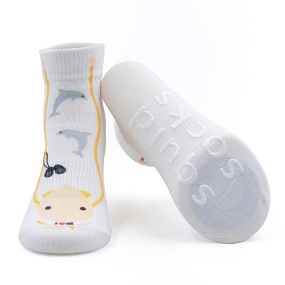 China Antibacterial Toddler Bamboo Anti Slip Newborn Slippers Cotton Anti Slip Socks With Handle Custom Colored Silicone for sale