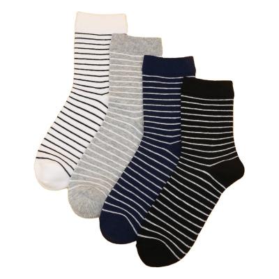 China Custom High Quality Mens Sports Cotton Tennis Socks QUICK DRY Sporty Black White Stripe Crew Socks for sale