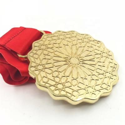 China Cheap Wholesale Custom Zinc Alloy Material Europe Gold Color Plated Sports Gold Medal for sale