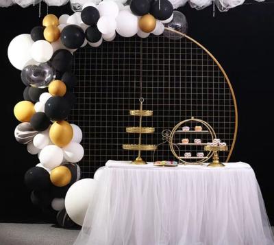 China Wedding stage background layout HYC-RA02 new style wedding background gold wrought iron round grid screen for party for sale