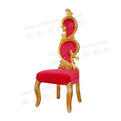 China Luxury gold red tufted throne ornate solid wood family chairs wedding chair for sale