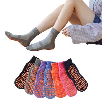 China Wholesale Breathable Non Slip Socks Non Slip Sticky Grip Socks Yoga Pilates Hospital Boots Men Women for sale