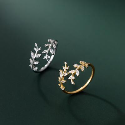 China CLASSIC Gold Rings Silver Diamond Luxury Bling Bling Women's Simple Ring Women's Rings For Women for sale