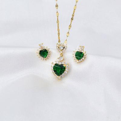 China Other Wholesale Fashion Women Jewelry Gold Stainless Steel Zircon Necklace Green Heart Shaped Earrings Set Fine Lip Chain Necklace for sale