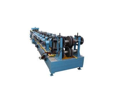 China Hotels High Speed ​​Steel Roof Truss Making Machinery Metal Roll Forming C Z Purlin Machine for sale