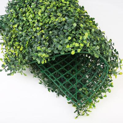 China Any combination Amazon sun protection simulation plant wall decorating lawn plastic false green plant wall for sale