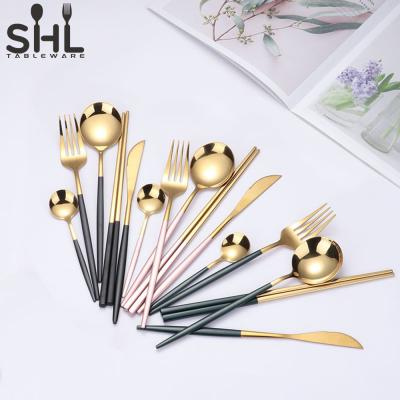 China Viable Black Flatware Spoon Forks Stainless Steel Flatware Sets Gold Spoon Flatware for sale