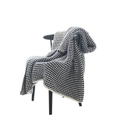 China Black and White 100% Anti-pilling Cotton Waffle Knitted Causal Throw Blanket Cover for Sofa Bed for sale