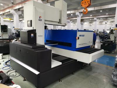 China 2018 Big size cnc wire cut edm machine with the newest control card en venta