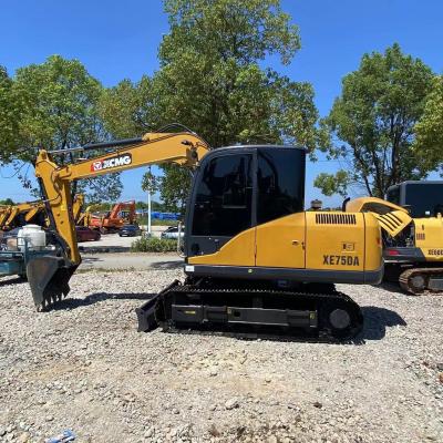 Chine Excavateur XE75DA 0,3m3 V2607-DI-TE3B moteur à vendre