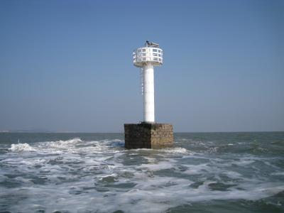 China JB1500 Marine Navigation Mark Cardinal Buoy Sea Light Beacon/Tower with 1200mm Dia for sale