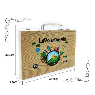 China 2021 Eco-friendly Promotional Large Gift Wooden Box 100pcs Notebooks For School Supplies Drawing Art Set Stationery Gift Box Set for sale