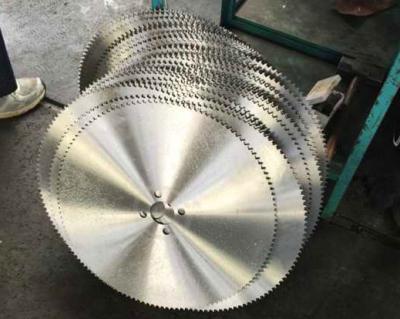 China Steel Core TCT Circular Saw Blade Discs with 80CrV2 300-2000mm Diameter for sale