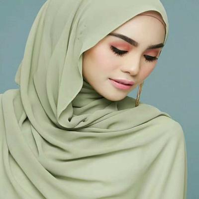 China Fashion Bubble Hijab Silk Scarf Pearl Chiffon Hijabs Shawl Monochrome Female Sunscreen Scarf for sale