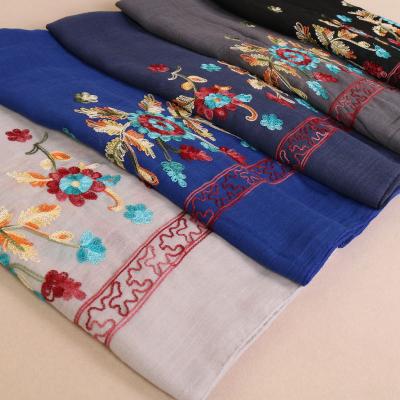 China New Cotton Blend Embroidered High Quality Embroidered Muslim Women Hijab Long Scarf Women Retro Islamic Shawl Scarf for sale