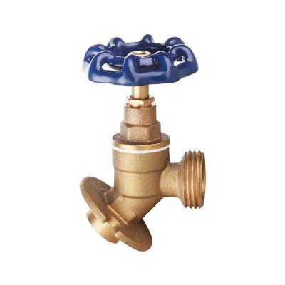 China Modern Easy To Install 1/2''-1'' Brass Bibcock Hose Connector bibs With Blue Wheel Handle for sale