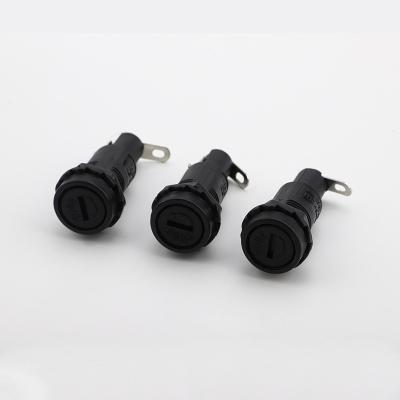 China Fuse Holder For Overload Protection AC 250V/10A 5 x 20mm Black Fuse Holder Qd-297 for sale