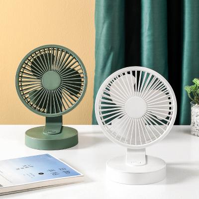 China 2021 newest 4 inch household small small portable usb rechargeable desktop desktop fan table fan for sale