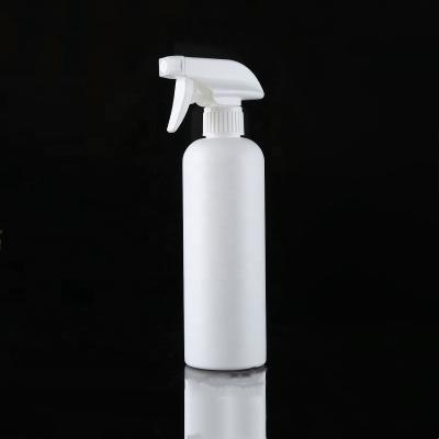 China BEAUTY PACKAGING White HDPE Spray Bottle 500ml 20ml 30ml 50ml 100ml 150ml 200ml 250ml 300ml 500ml 1000ml Empty for sale