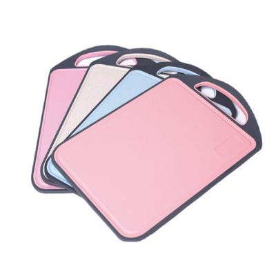 China Viable Free Samples And Super September Discount Food Grade Wheat Straw Multifunctional Kitchen Tableware Plastic Chopping Cutting Board for sale