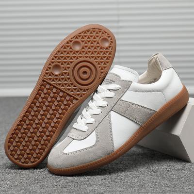 China Genuine Leather Clay Low-Top Drop Shipping Men's Sneakers Fashion Casual Shoes Comfortable Lace Up Sneaker for sale