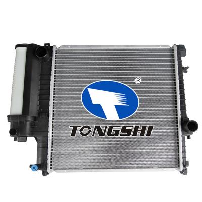 China TONGSHI Factory Aluminum And Plasic Car Water Cooling Radiator For BMW E30 316i 82-93 MT OEM 1247145 1469176 1723990 1728905 for sale