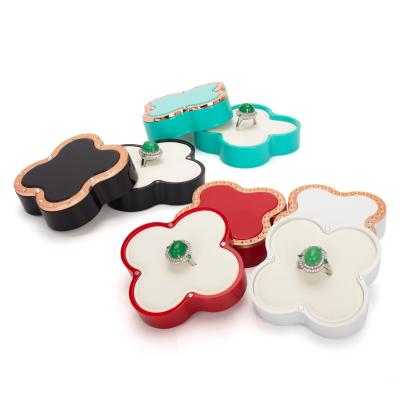 China Fresh flower packaging clover magnetic jewelry box, ring jewelry gift box customization, spot wholesale for sale