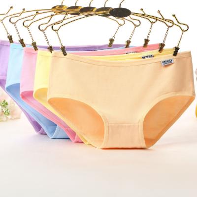 China 2020 antibacterial wholesale female wire briefs high quality breathable women's cotton panties ladies sexy underwear for sale