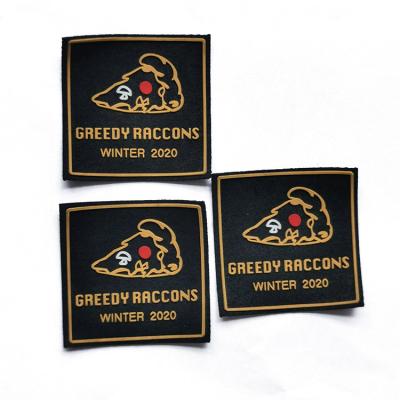 Cina Printing 3D Raised Rubber Logo Patch Custom Ground Felt Nickel Free in vendita