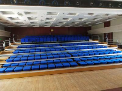 China Asientos plegables de acero en frío del blanqueador/asiento con gradas retractable del teatro en venta