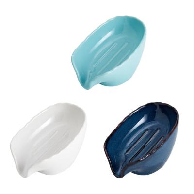 China Modern Self Draining Shower Accessories Nordic White / Vintage Blue Ceramic Soap Dish for sale