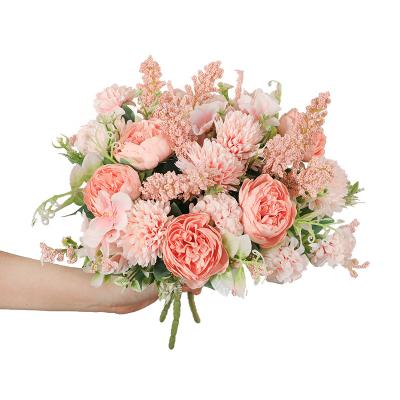 China Cheap and high quality home flowers Silk Rose Bouquet Wedding Decoration simulation simulation Philly 7 main roses for sale