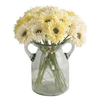 China New Product Studio Shooting Props Silk Simulation Brushed Daisy Flower Bouquet Handmade Decorative Simulation Daisy for sale