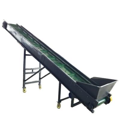 China Heat Resistant 2022 Customized Automatic Lift PVC Belt Conveyor With Anti Falling Bracket for sale