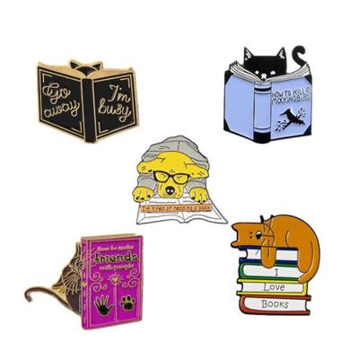 China China 2020 colorful cute cats and dogs shape reading high quality lapel pin for sale