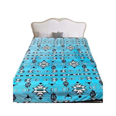 China Hot Selling Folded Customized Glossy Design Printing Fleece Super Soft Polyester Flannel Western Blanket for sale