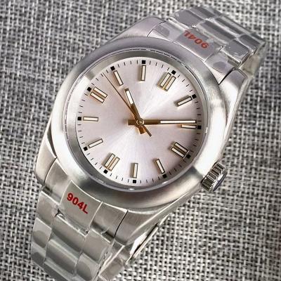 China Full Automatic Alarm Luxury Mens Watch Machinery Using 2813 Movement 316L Mineral Glass Material for sale