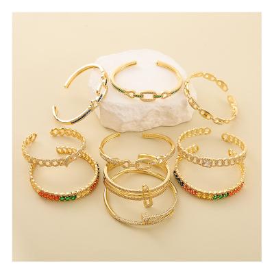 China Romantic Hengyu Wholesale Original Copper Custom Bracelet OEM quality Rhinestone Bracelet Sparkling Open Bracelet For Women for sale