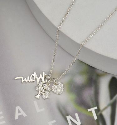 China CLASSIC Custom Silver Plated Zircon Love Heart Pendant Necklace For Mother for sale