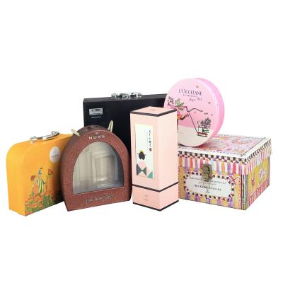 China Various Disposable Promotional Goods Using Personalized Custom Birthday Gift Box Cards for sale