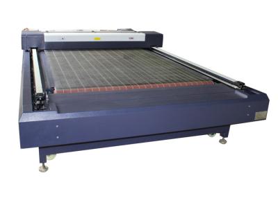 China 150w clothing / carpet laser engraving cutting machine with line guide , Laser Cutter for sale