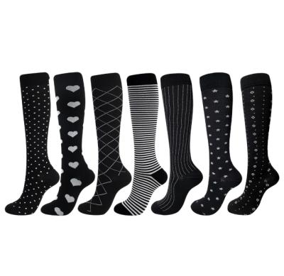 China Athletic Outdoor Sports Socks Pressure Socks Wish Polka Dot New Fashion Tube Socks Compression For Women Men for sale