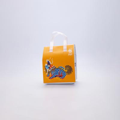 China 2022 Waterproof Hot Selling High Quality Aluminum Foil Insulated Cool Bag Thermal Bag Food Delivery for sale